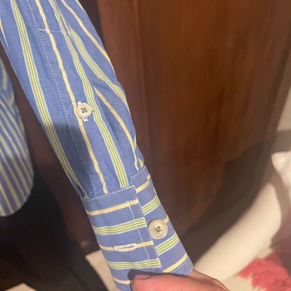 American eagle button down shirt - Picture 3 of 4